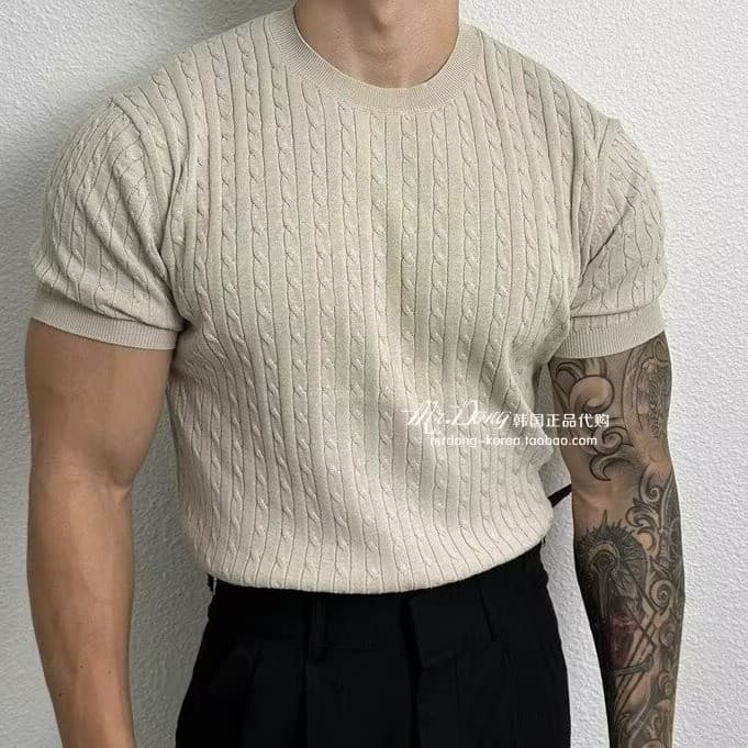 M-3XL ฤดูร้อนสีทึบรอบคอเสื้อกันหนาวแขนสั้นผู้ชาย Slim-Fit ยืดอินเทรนด์ All-Match ออกแบบแนวตั้งลายเสื้อยืดครึ่งแขน